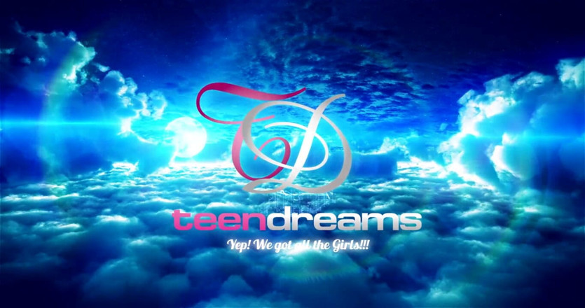 Teen Dreams: Mila gra na swojej wielkiej piłce