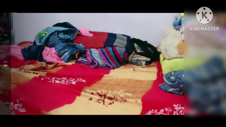 Ankurpriya000: Bhabhi a pris le pénis noir dans sa chatte et...