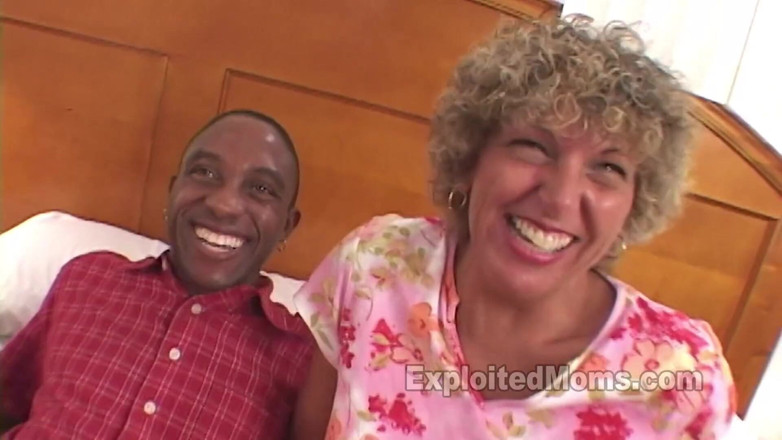Xes Network: แม่บ้านผมทองโดนควยดำยักษ์กระแทกยับในคลิป interracial