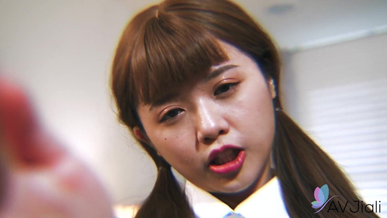 AV Jiali: 의붓아들한테 팁을 해주고 싶어하는 Wen Ruixin