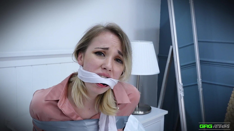Gag Attack: Lil Missy - sekretářka na pásku otroctví