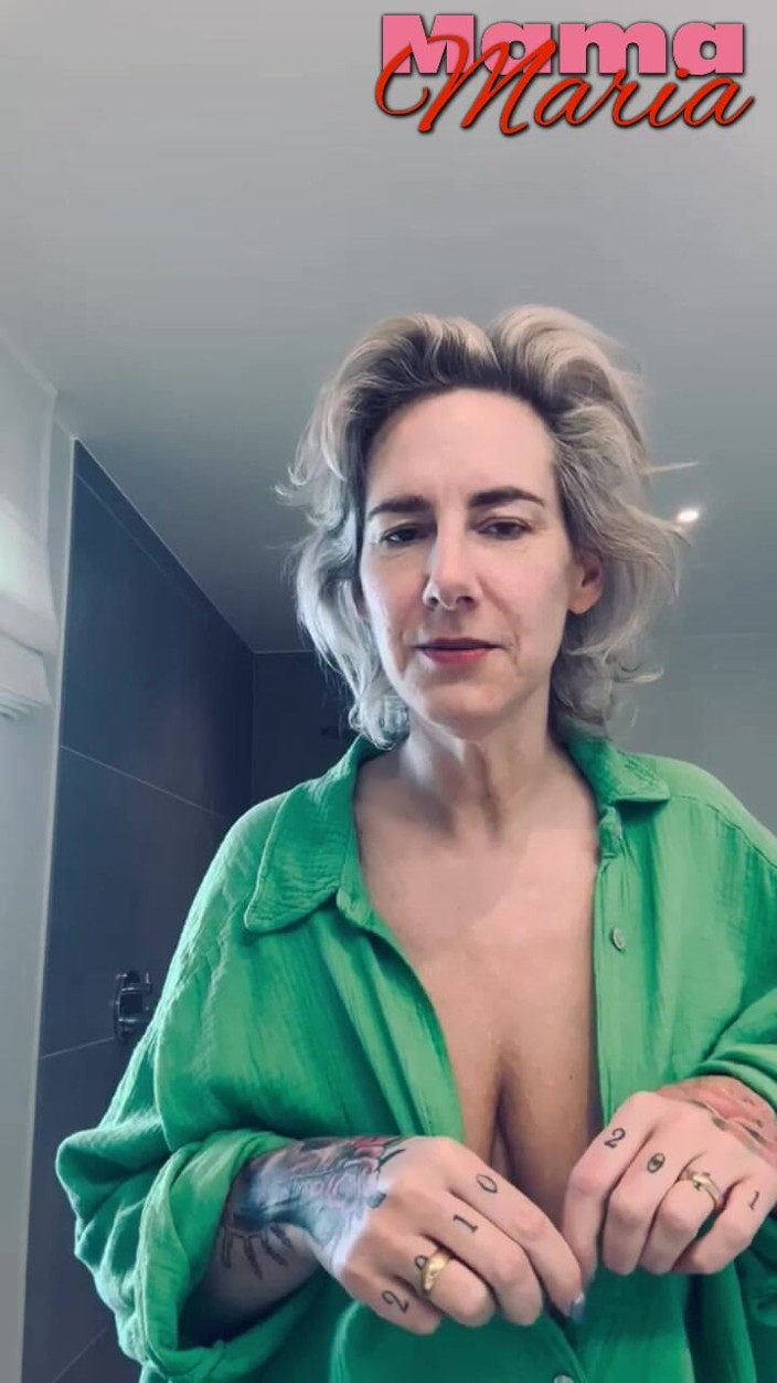 Mama Maria: Doccia bollente miLF