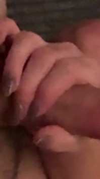 shaukiya chodne laayak mammi (mujhe) sakht land par baithakar jab tak mera viry nahin nikal jaata aur vah mujhe gahraee tak bharta hai xx