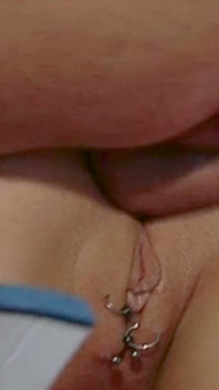 Joven novia rubia en Venecia - primer anal por su marido