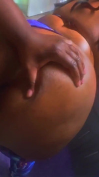 Pakaian purple berpantat besar diana seksi baru yang kotor