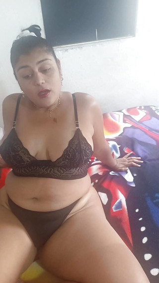 Mariano Aly: 私は公式の継母と性交し、彼女の猫を吸い、彼女の中に入ってしまいます