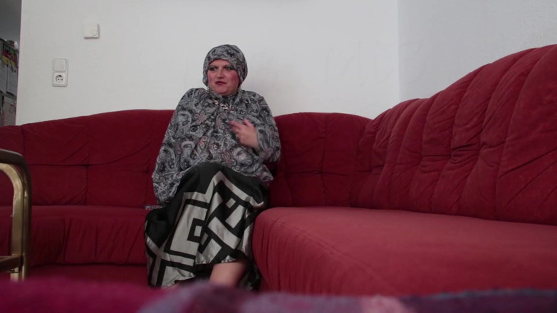 Mike Vonberg: Wanita Muslim yang sudah berkahwin curang suaminya dengan kawan lama...