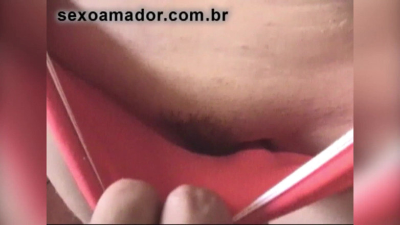 Amateurs videos: Young blonde gets completely naked on homemade exhibitionist video