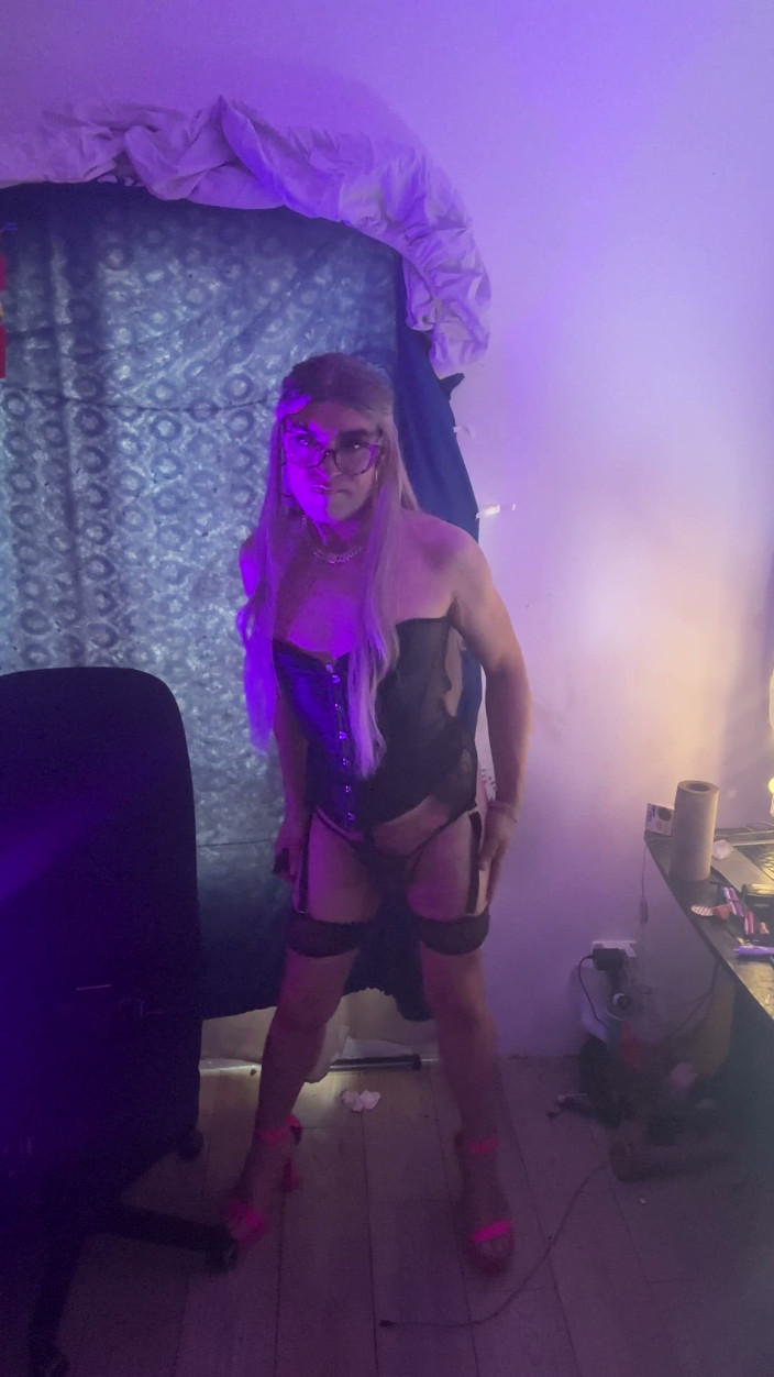 Marina Valentino: Mexican Whorere