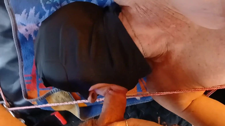 Gussfuss: The Year in Bondage 006