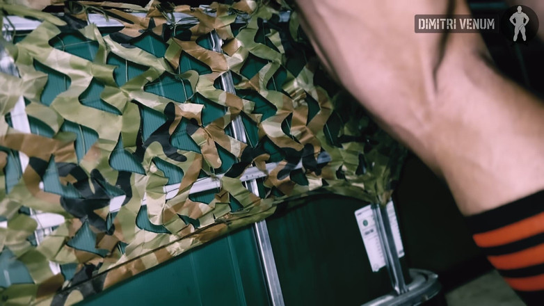 Dimitri Venum: Nelle backrooms