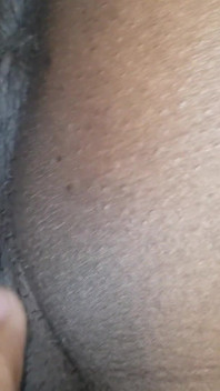 Mijn poesje close-up kom alsjeblieft in me klaar Indisch dorpstraf