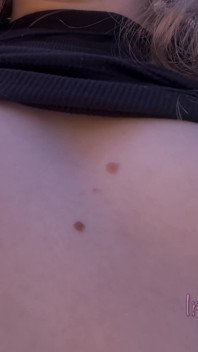 Teen Shows Her Tits Outdoor