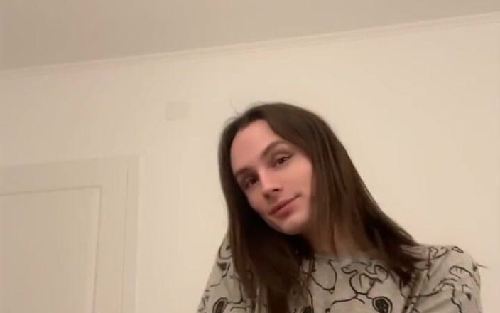 TS Kylie Star: Any Curious Guys Willing to Taste Sweet Girl Cum?