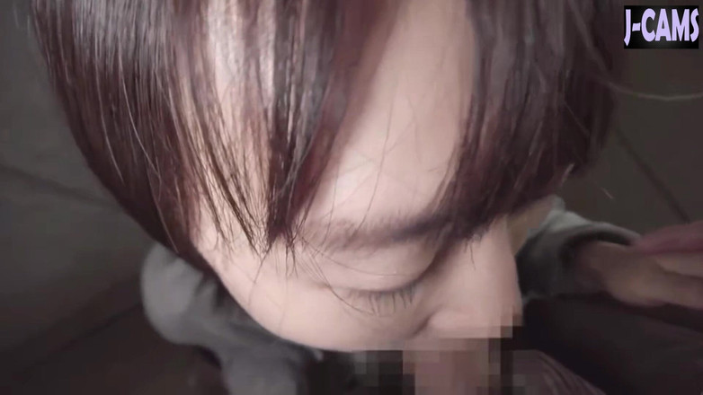 J-Cams: Căsătorită, prima expunere. Prima aventură, o noapte de abandon interzis...