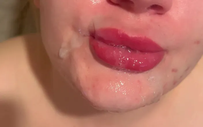JessieHH: Face Fucked by My Own Stepson! Vertical 4K