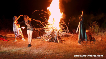 Club sweethearts: Haunted Halloween