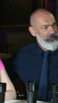 Дами на провулку