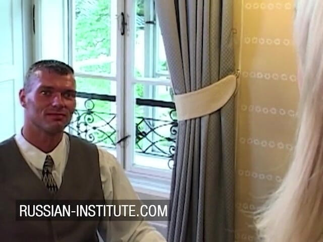 Russian Institute: Урок музыки заканчивается тройничком с двумя горячими блондинками