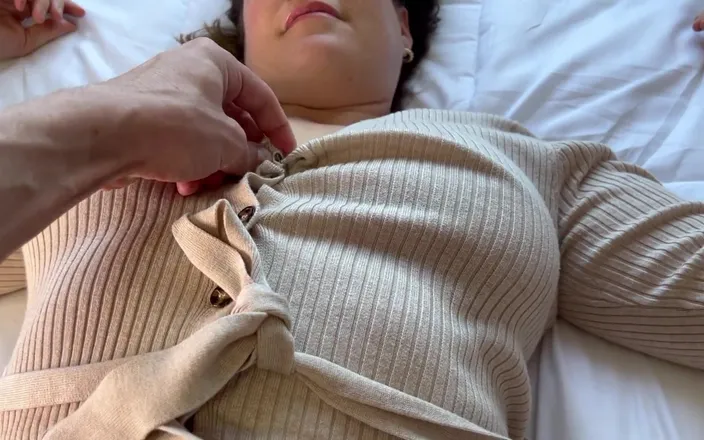 Avril Showers: Hotwife in Pantyhose Creampied by Her Bull, Fucked Multiple Ways,...
