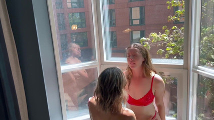 Serenity Cox: Nadia Foxx & Serenity Cox Window Seru