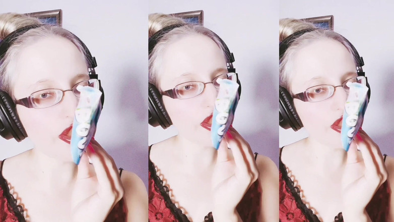 FinDom Goaldigger: Asmr süßes Schokoladenessen - Asmr, Brillen, Riesin, lippenstift, große lippen, Mough,...