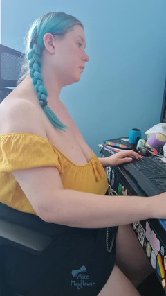 Alice_Mayflower_Scottish: Nipple Clamped Bean Flicking - Solo Girl