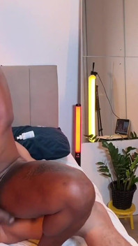 Monster Cock Xl Hardcore Międzyrasowy mięsień Jao Lucas pieprzy Czarne dno