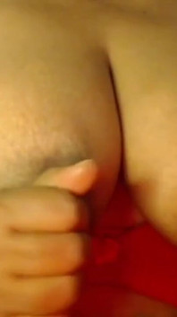 Sexy chica caliente del pueblo en show de tetas abiertas.