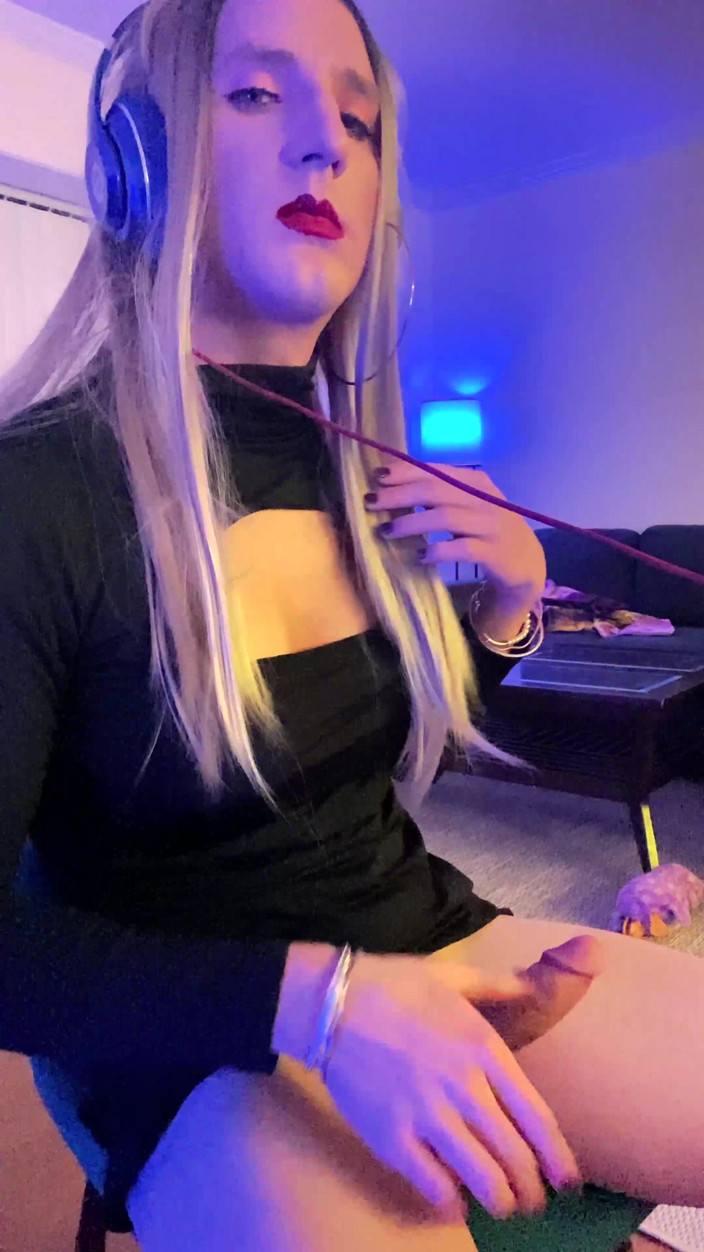 Sissy Bailey Wilde: Femboy Freedom Jerking Compilation