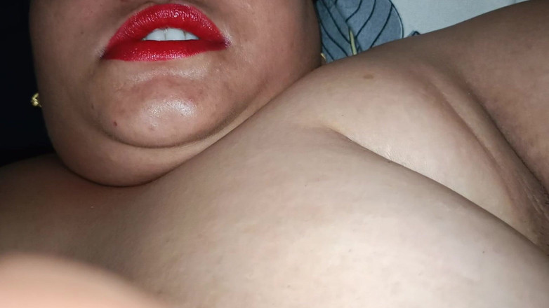 Catchybusty: Dove guardi?