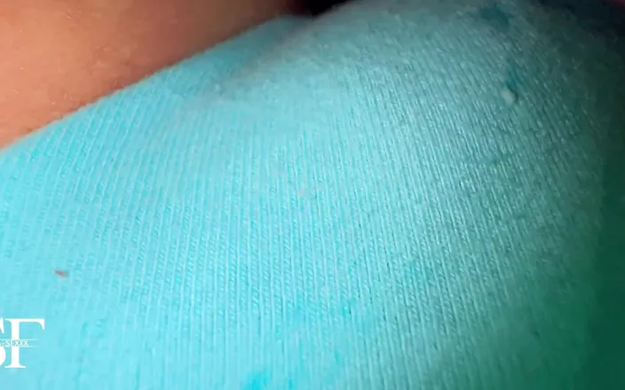 sofiasexxx: I'm so Hot I Have to Mastubate