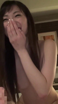 Studentessa universitaria di 20 anni - macinare la posizione cowgirl! La bella tettona coppa d dalla pelle scura jd squirta e viene forte