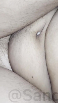 Hermanastra quiere que su coño peludo sea perforado suavemente