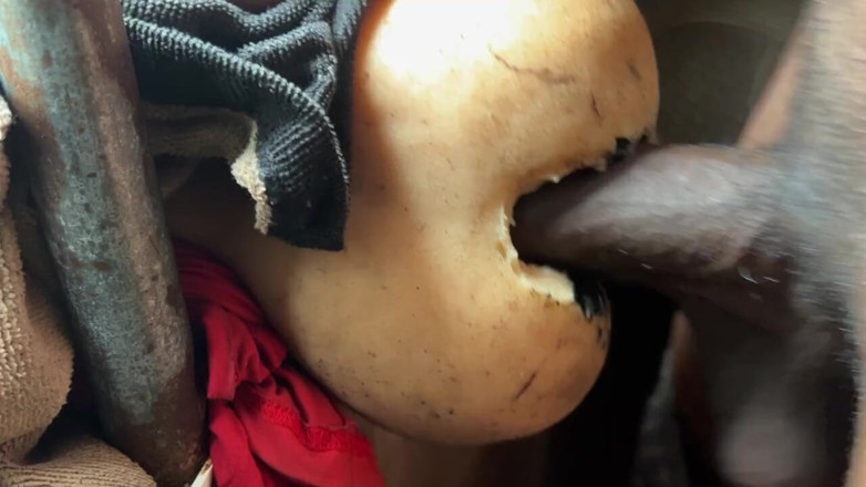 Bangcum8: Il buco profondo della troia è grande e duro