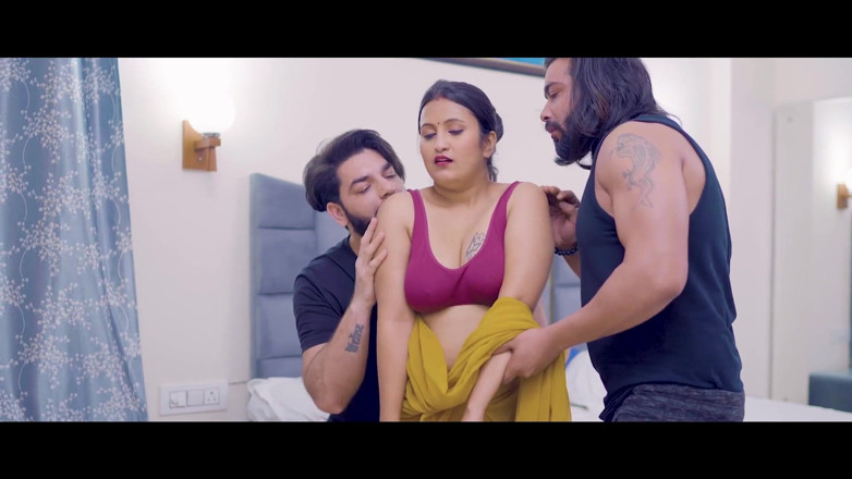 Triflicks: Threesome with House Made 2 Bhaiyon Ne Milkar Kaamwali Ke Sath...