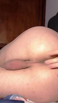 Dildo im Hintern dieses perfekten Latino-Mannes