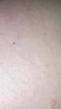 Fotto la mia sorellastra e lascio il culo pieno di sperma nella giungla per danneggiare il mio videogioco parte 2