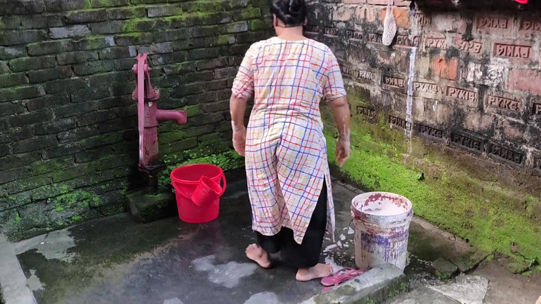 SAFI-SEXY: Aku ngeliat pacarku lagi mandi dan ngentot pantatnya habis-habisan