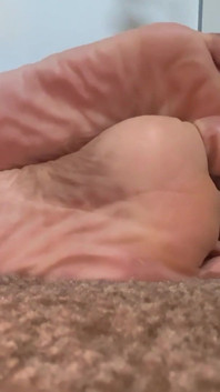Wrinkled Feet Soles Rubbing