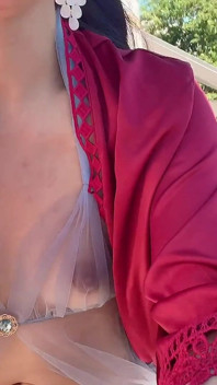 Show Pussy on the Chair Outside Door