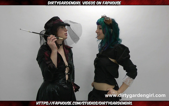 Dirtygardengirl: Proxy Paige dan Dirtygardengirl Wanita Fisting Dubur dan Hisap Prolaps