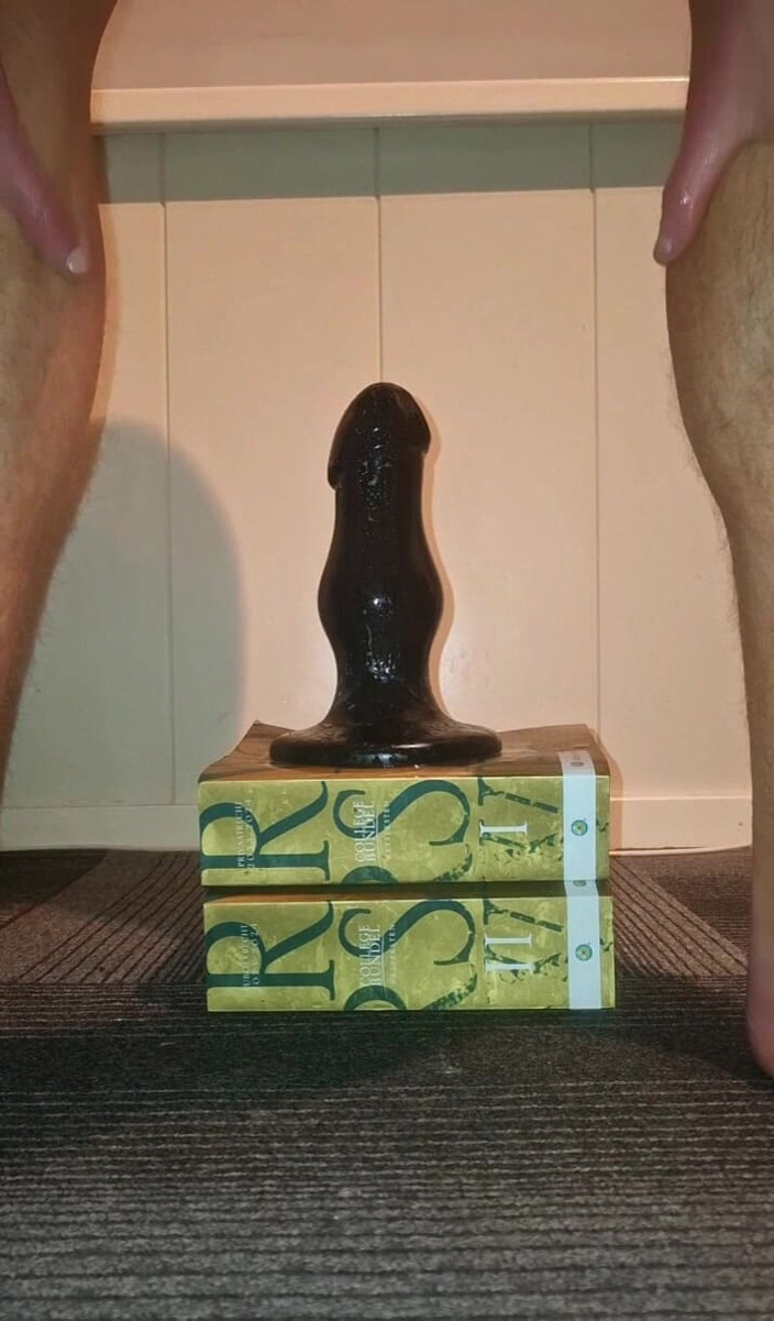 NoFace Twink X: Hot Gay Twink Loves to Take His Huge Stinger Toy