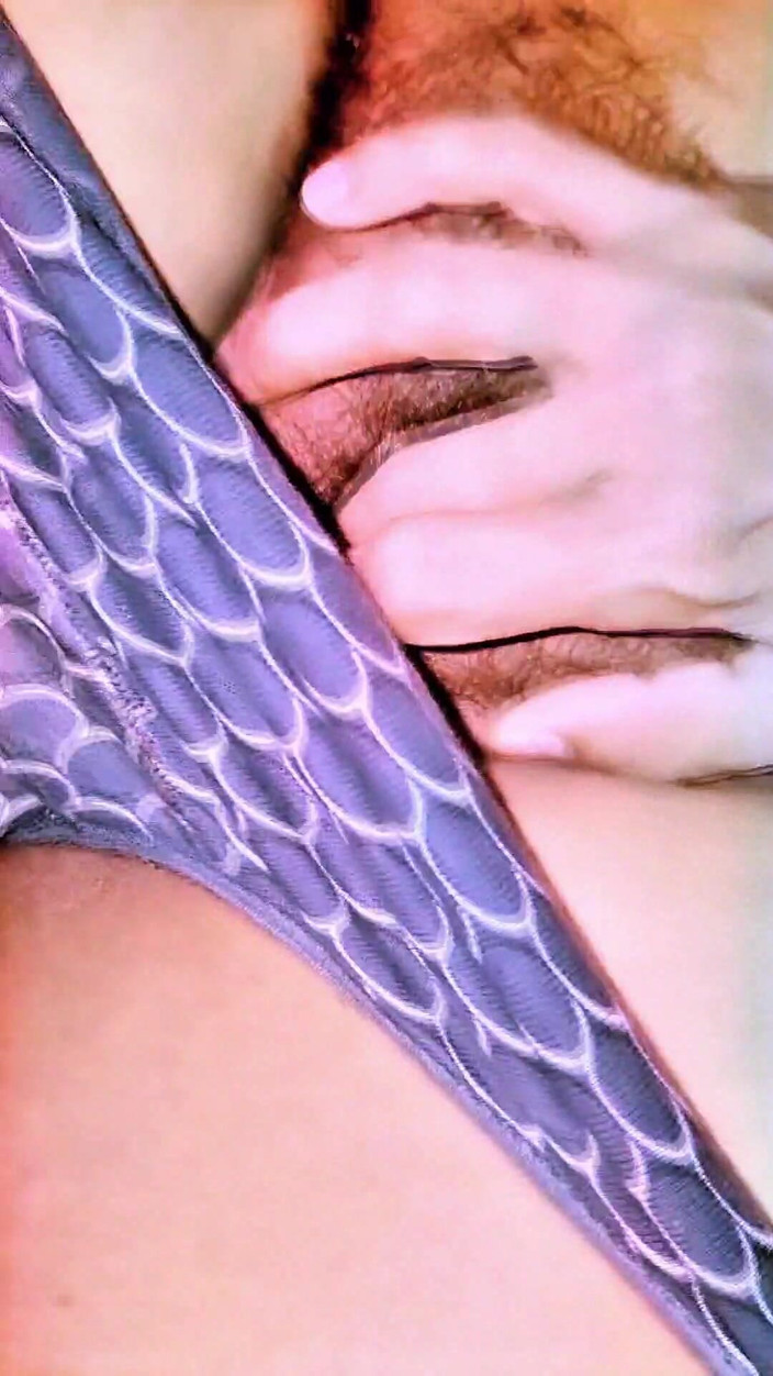 Sexybhabhi999: สาวผู้ใหญ่ Marathi สนุกกับลูกเลี้ยงชายของเธอ