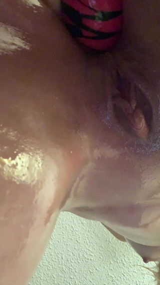 Suzy Wylde: Oliata e pronta per esplodere parte 2