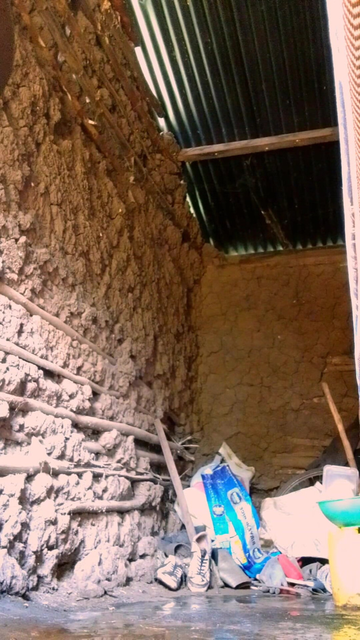 HWillovahh: Un garçon gay salle de bain dans une maison de...