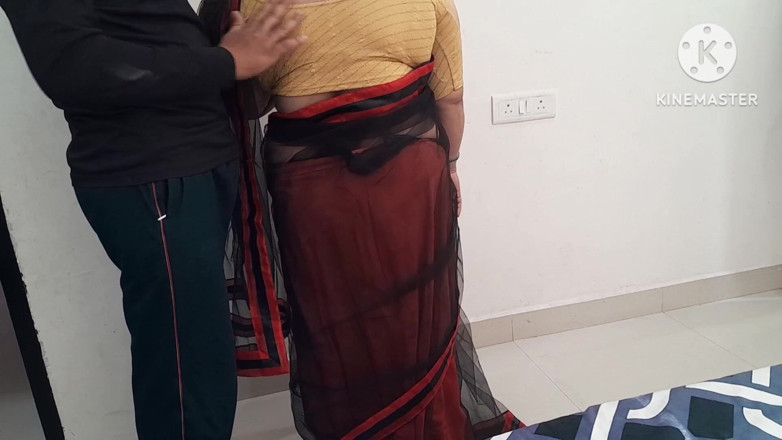 Salmaan001: Un maître tailleur baise une bhabhi à la maison en audio...