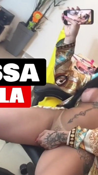 Transsexuală Vanessa Rafaella - masturbare