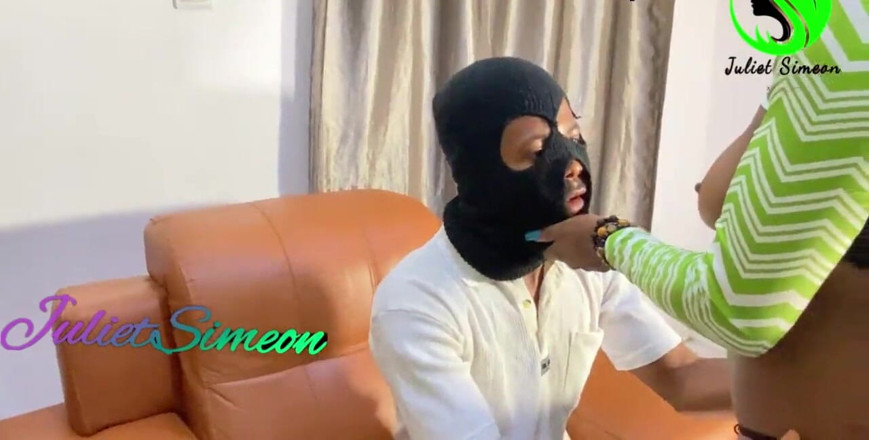 Julietsimeon: मैंने आज क्लब में स्ट्रिप डांसर के साथ खुद का मजा लिया। Hot Blow Job