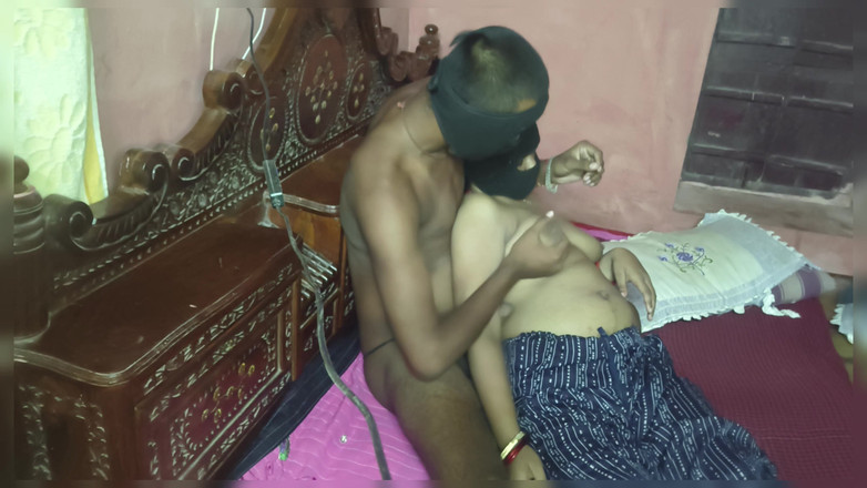 Nehatop123: Sexy prsa indické Bhabhi v obleku Salwar byly vykouřeny a...